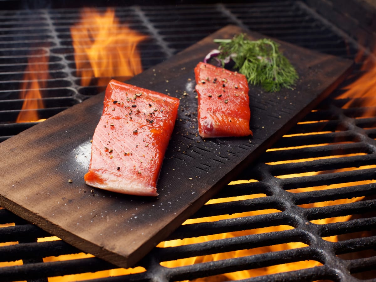 How to Start Grilling With Cedar Planks