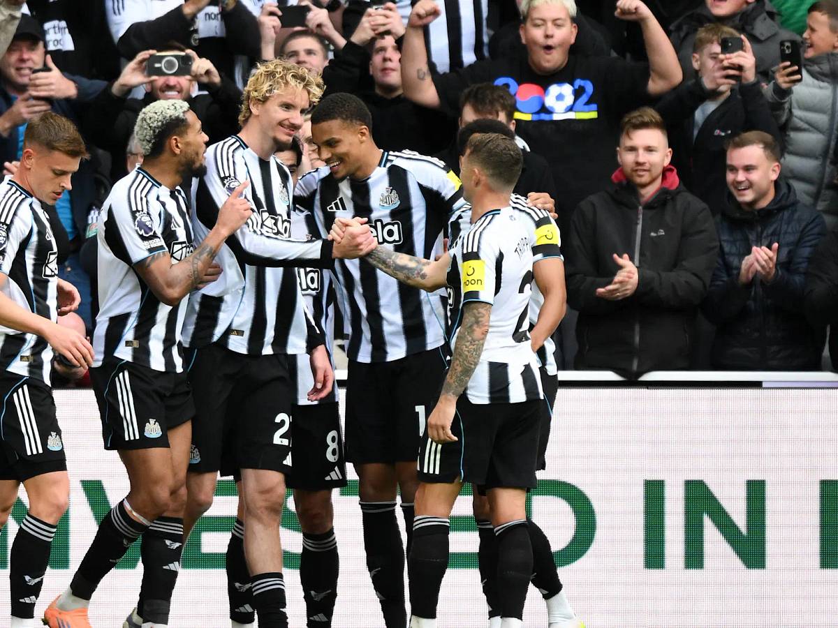 Newcastle Plotting Blockbuster Raid to Steal a Galactico From Real