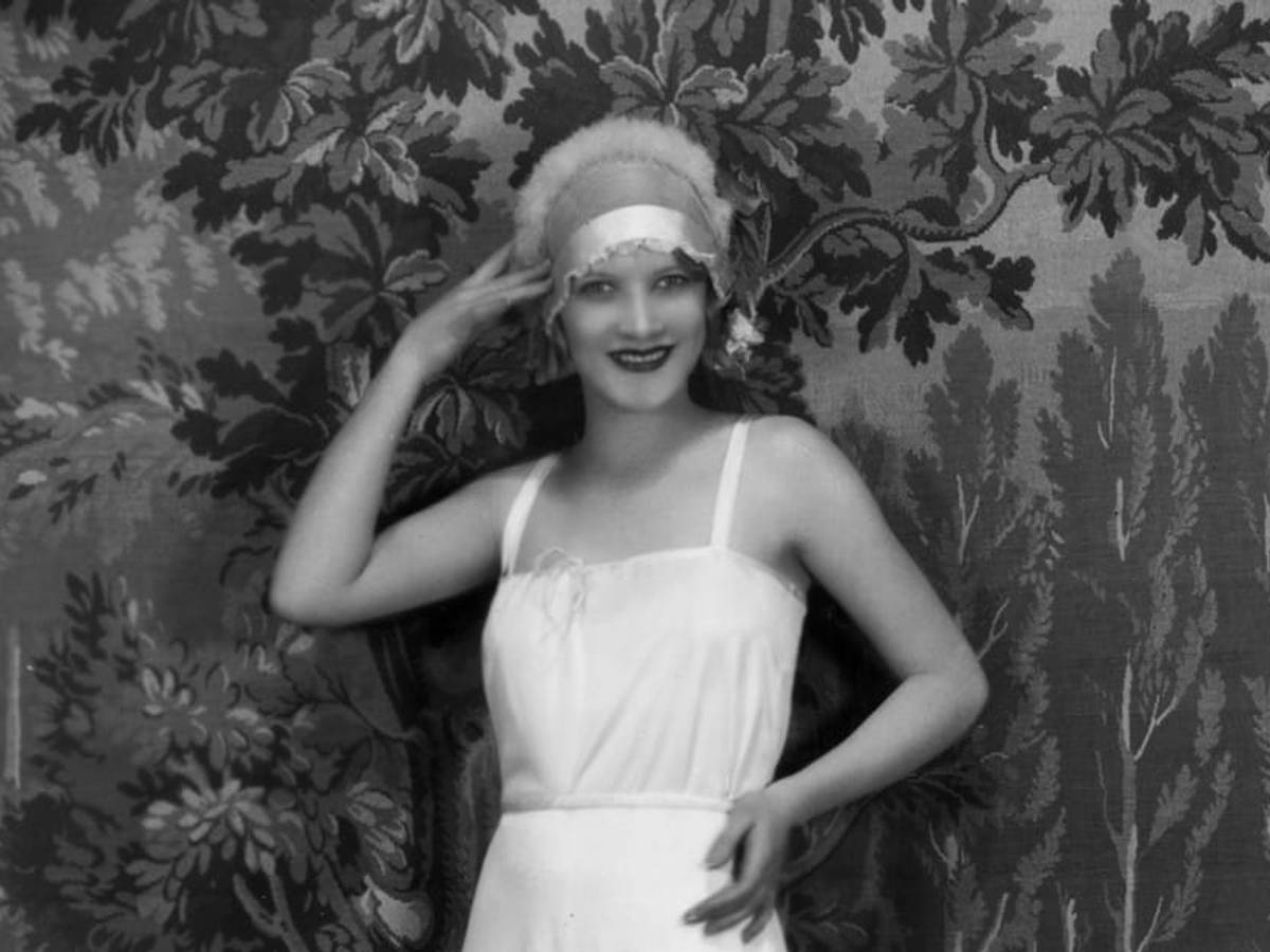 7 Things Historical Women Wore Under Their Skirts