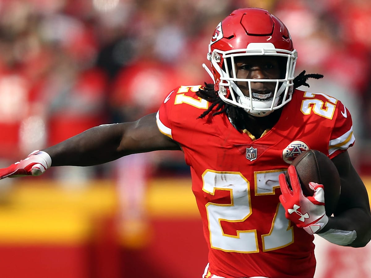 Browns Activate Kareem Hunt From NFI List Clearing Him for Practice