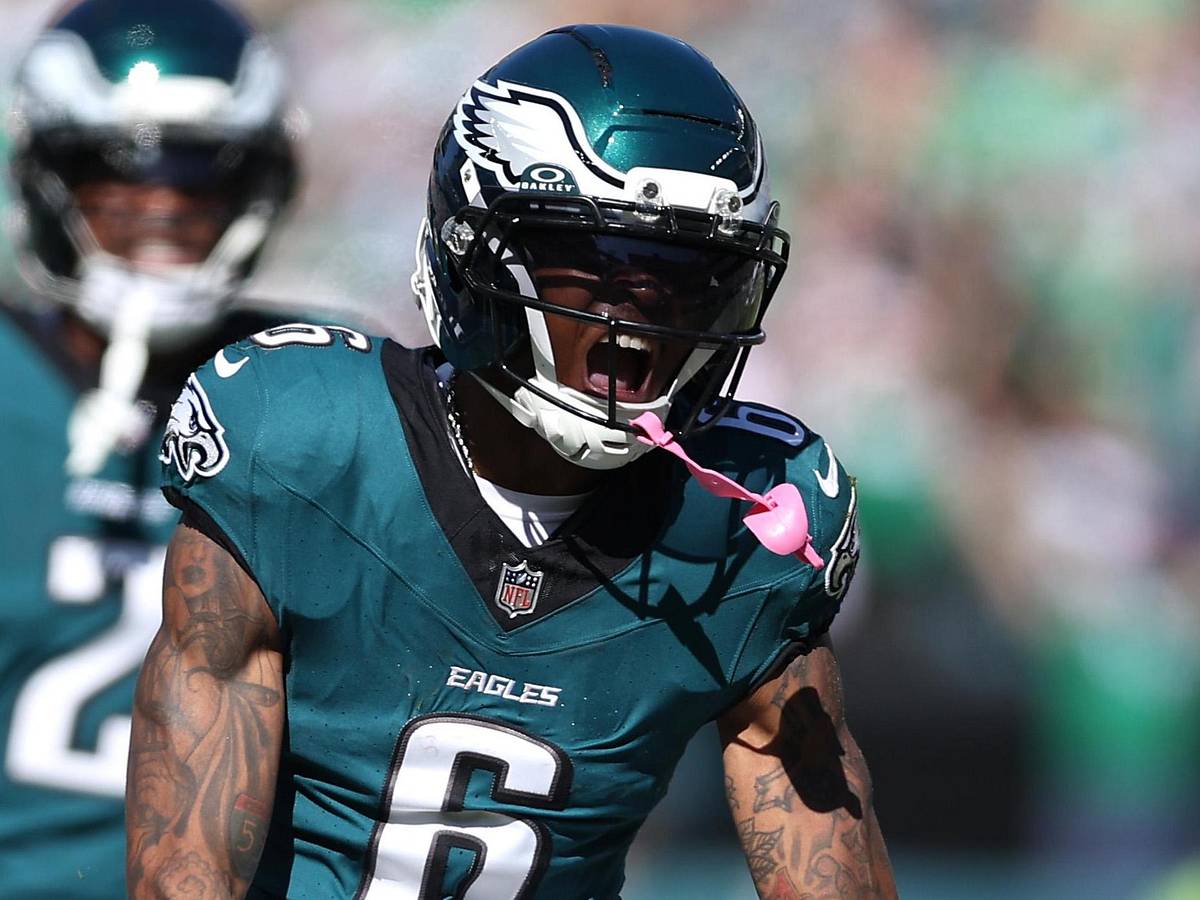 devonta smith no helmet DeVonta Smith's production without A.J. Brown shows Eagles should be just  fine