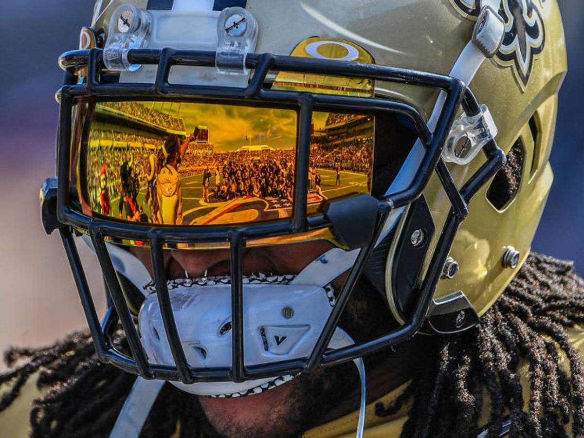 NFL helmets could be getting a coronavirus faceshield NFL helmets could be getting a coronavirus faceshield