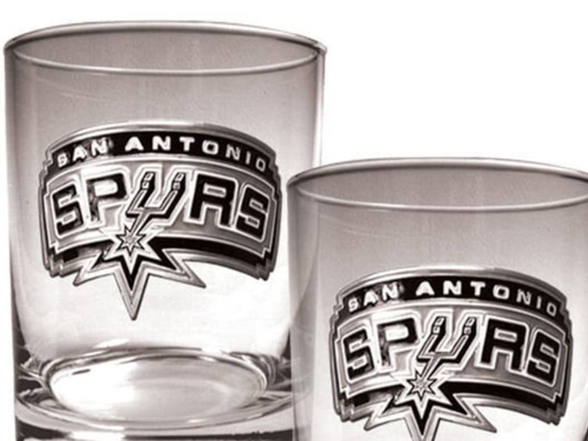 New Barrington Gifts San Antonio Spurs Glasses Case 
New and unused 
Spurs print San Antonio Spurs Great American 22oz Score Glass with Grip  main image 2