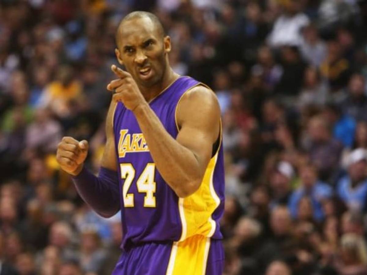 Lakers History: Kobe Bryant Sets Record for Threes In a Game in 