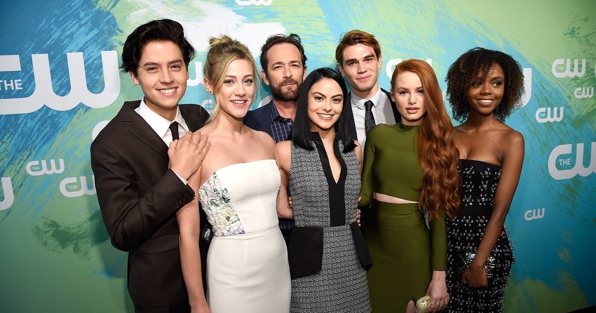 Video The Cast Of Riverdale Plays Truth Or Dare And Leaks Details About Season 3 Floor8