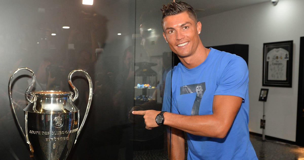 Cristiano Ronaldo Promotes Bizarre New Cr7 Merchandise On Twitter 90min