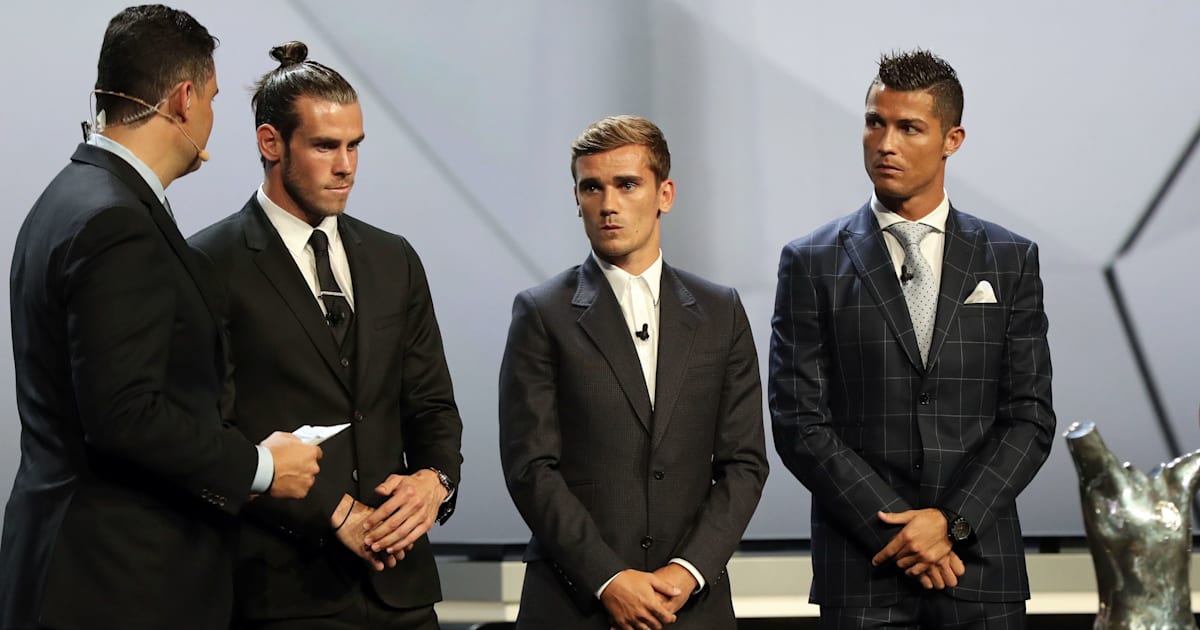 Antoine Griezmann Gets Destroyed On Twitter Over Awards Ceremony Fashion Disaster 90min
