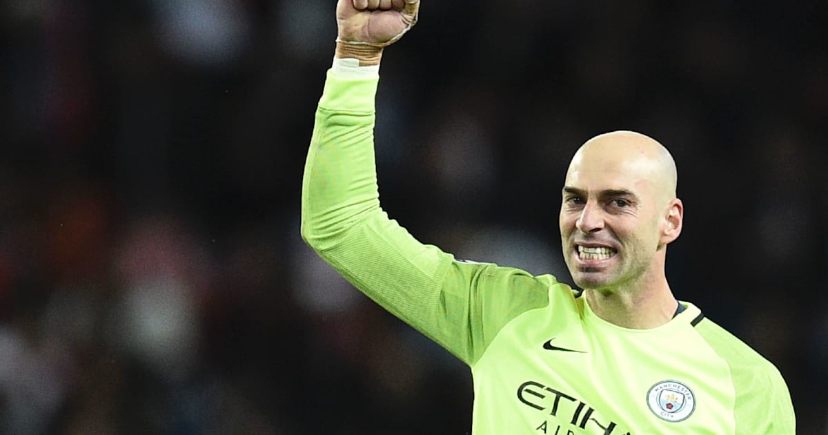 VIDEO: Willy Caballero Exclaims 'Look at That!' Whilst ...