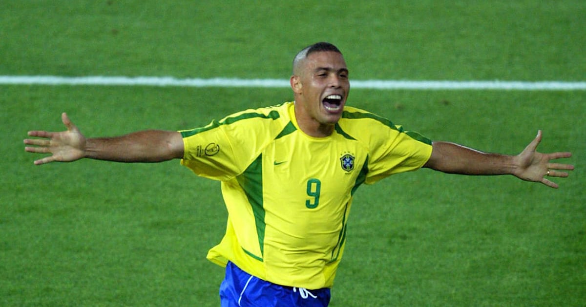 Photo Debate Rages Among Fifa Fans After Ea Sports Unveil 2018 Ronaldo Fut Card 90min