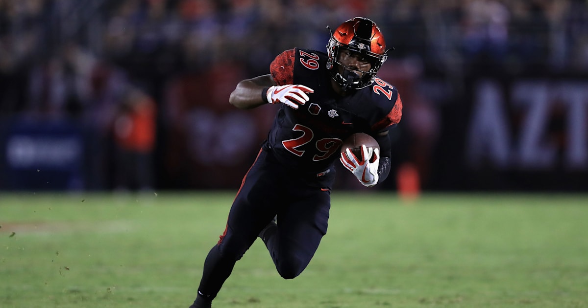 4 College Football Teams That Will Finish The Regular Season