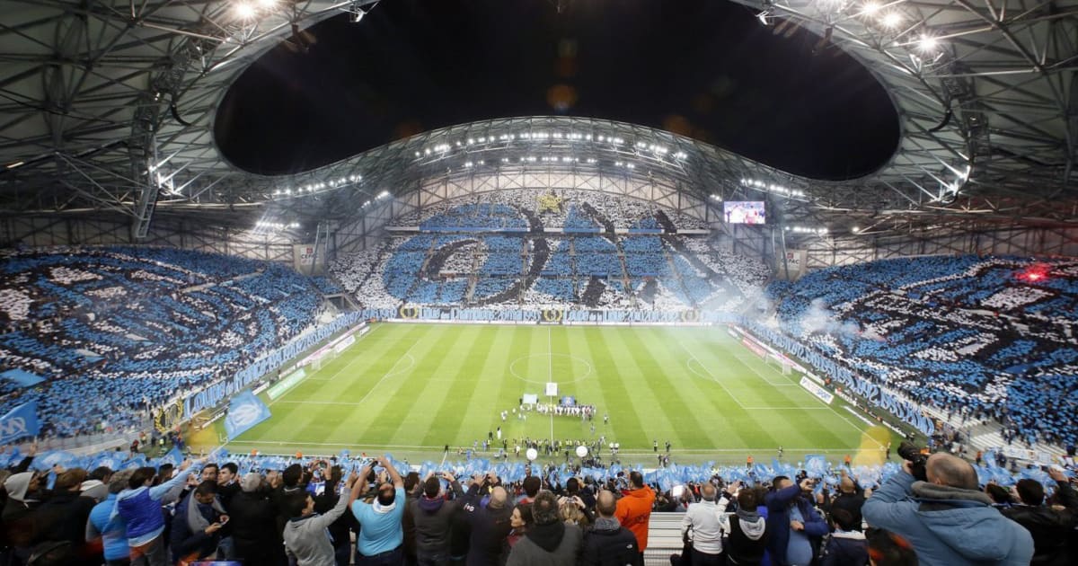 La banderole des supporters de l'OM à l'encontre du PSG ...