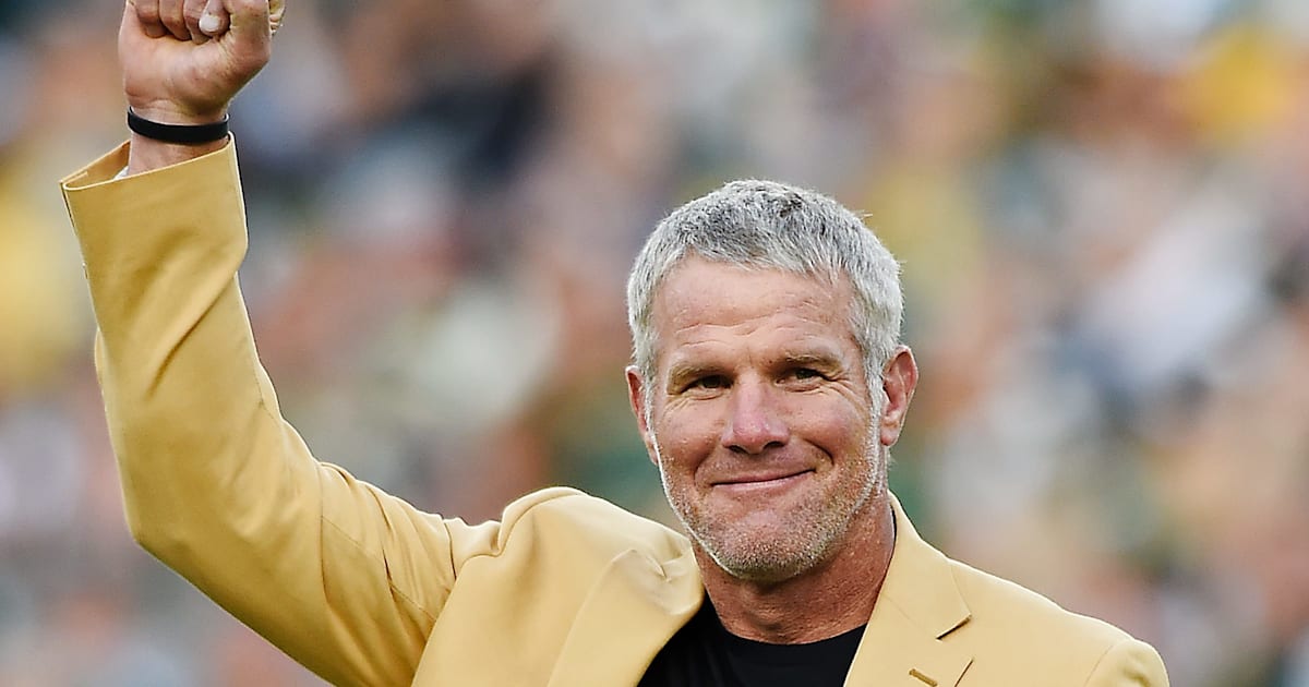 Brett Favre Claims His Instagram Was Hacked After NFL ...