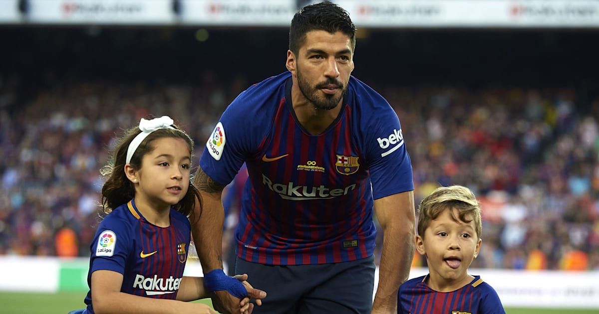 луис суарес с дочкой. дочка футболиста суареса. луис суарес с дочкой. луис суарес дочь. дочь суареса.