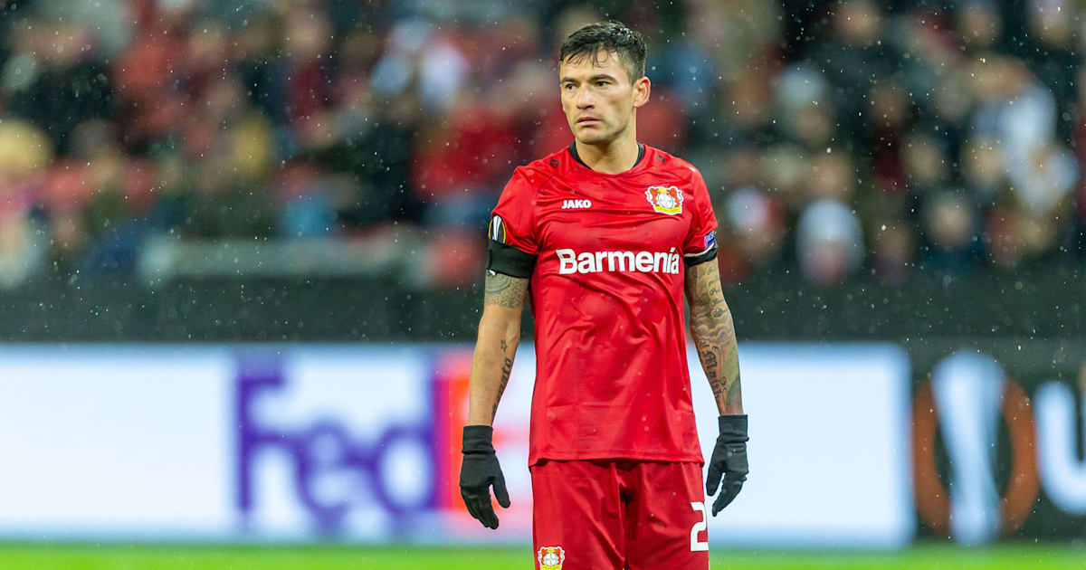 Bericht Fenerbahce Und Galatasaray An Transfer Von Aranguiz Interessiert German Site