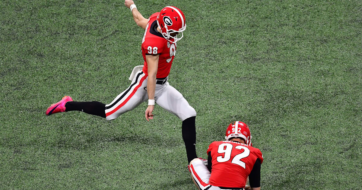 Kicker Rodrigo Blankenship Lone Georgia Bulldog On Espn S Preseason All American First Team 12up