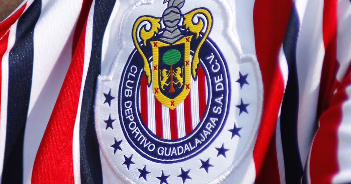 Chivas modifica su escudo y retira el "S.A. DE C.V." | 90min