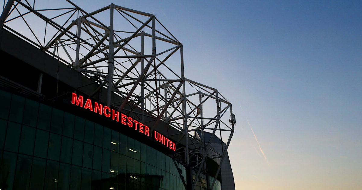 Manchester United Co Owner Kevin Glazer Expected To Sell His 13 Stake In The Club 90min