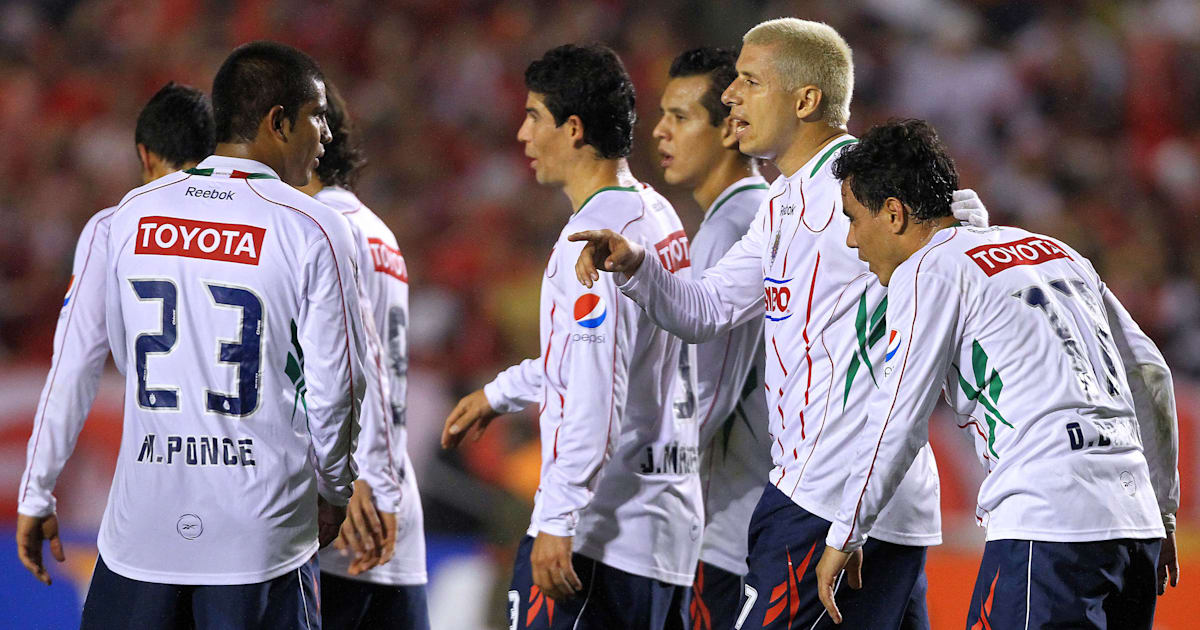 Así era la alineación de Chivas en la final de Copa Libertadores 2010 | Fútbol-Addict