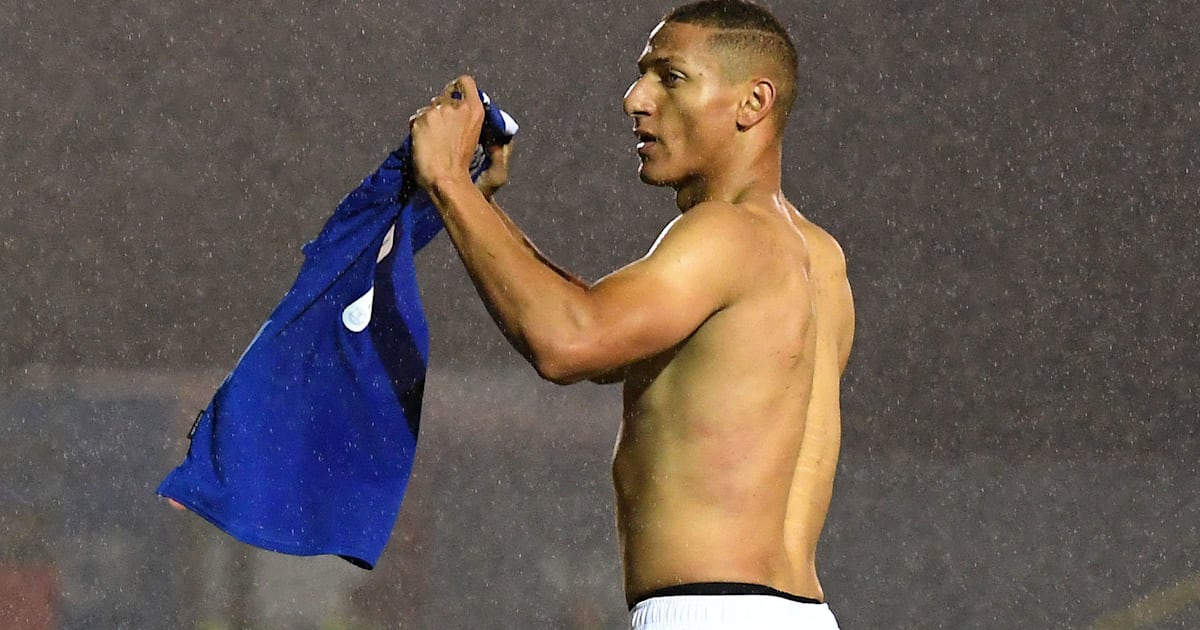 Richarilson Messes up Lionel Messi's Iconic Shirt ...