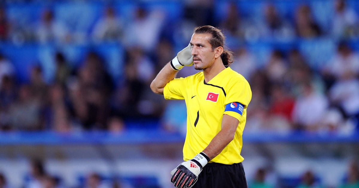 Legendary Turkey Goalkeeper Rustu Recber Hospitalised After Testing Positive For Covid 19 Ht Media