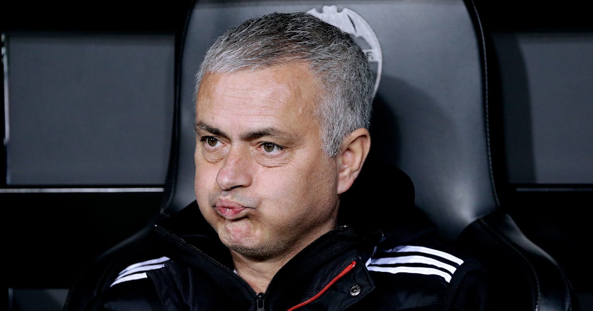 Twitter Melts Down as Jose Mourinho Is Sacked by ...