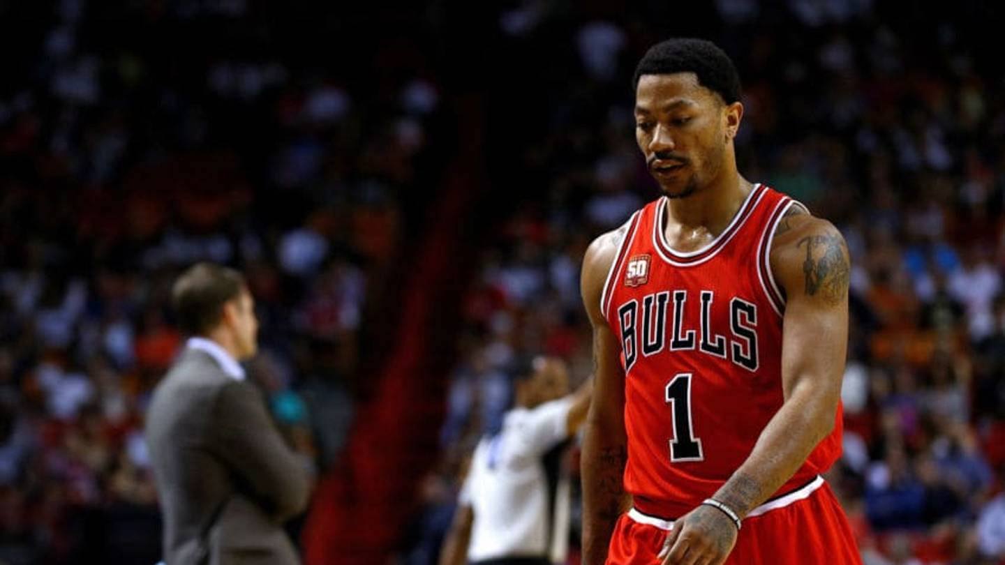 where to watch pooh derrick rose