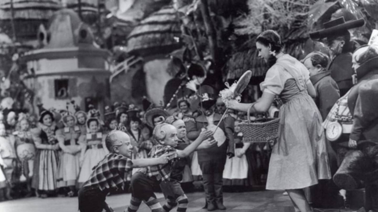 The Truth Behind 10 Movie Urban Legends