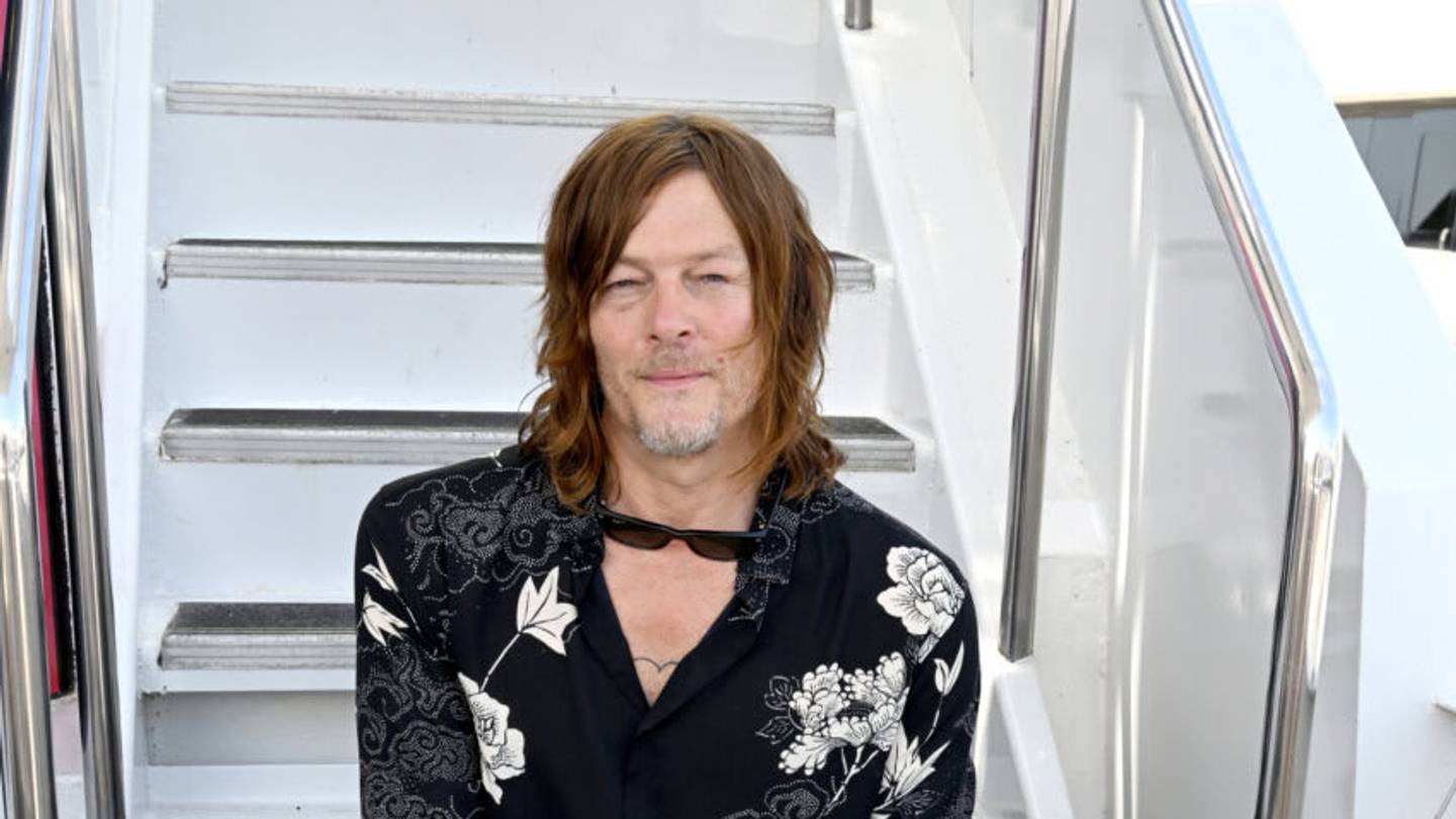 The Ravaged Norman Reedus Norman Reedus novel The Ravaged deluxe autographed bundles