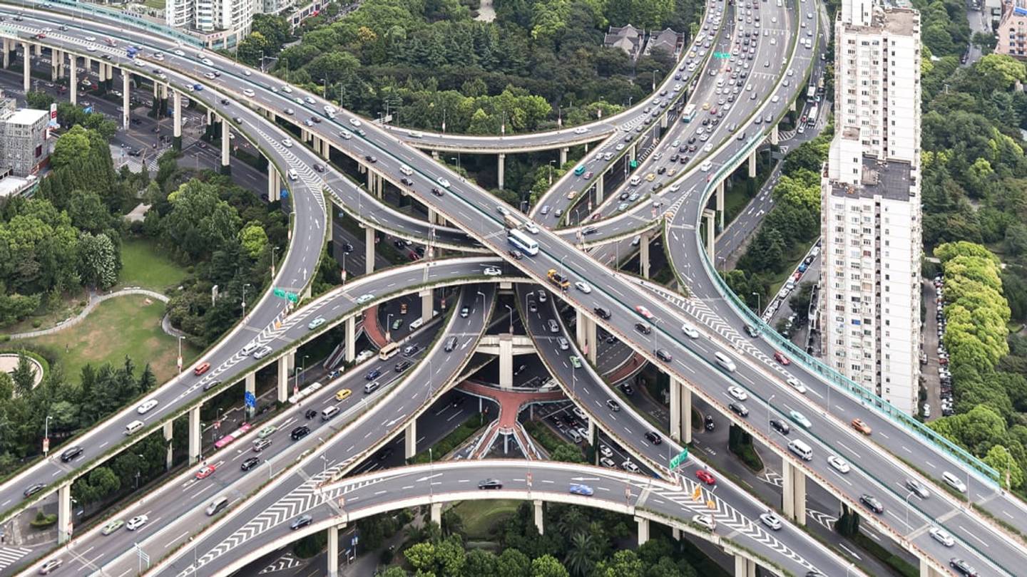 The 'DivergingÂ Diamond' Could Be Improving Traffic on a Road Near You Soon