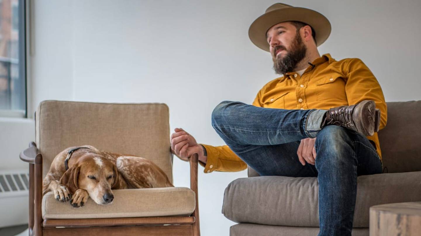 8 Pro Tips for Taking Incredible Pictures of Your Pets