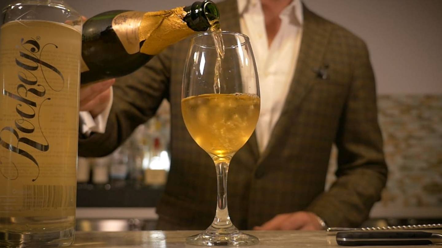 How to Make 3 Delicious Fall Cocktails