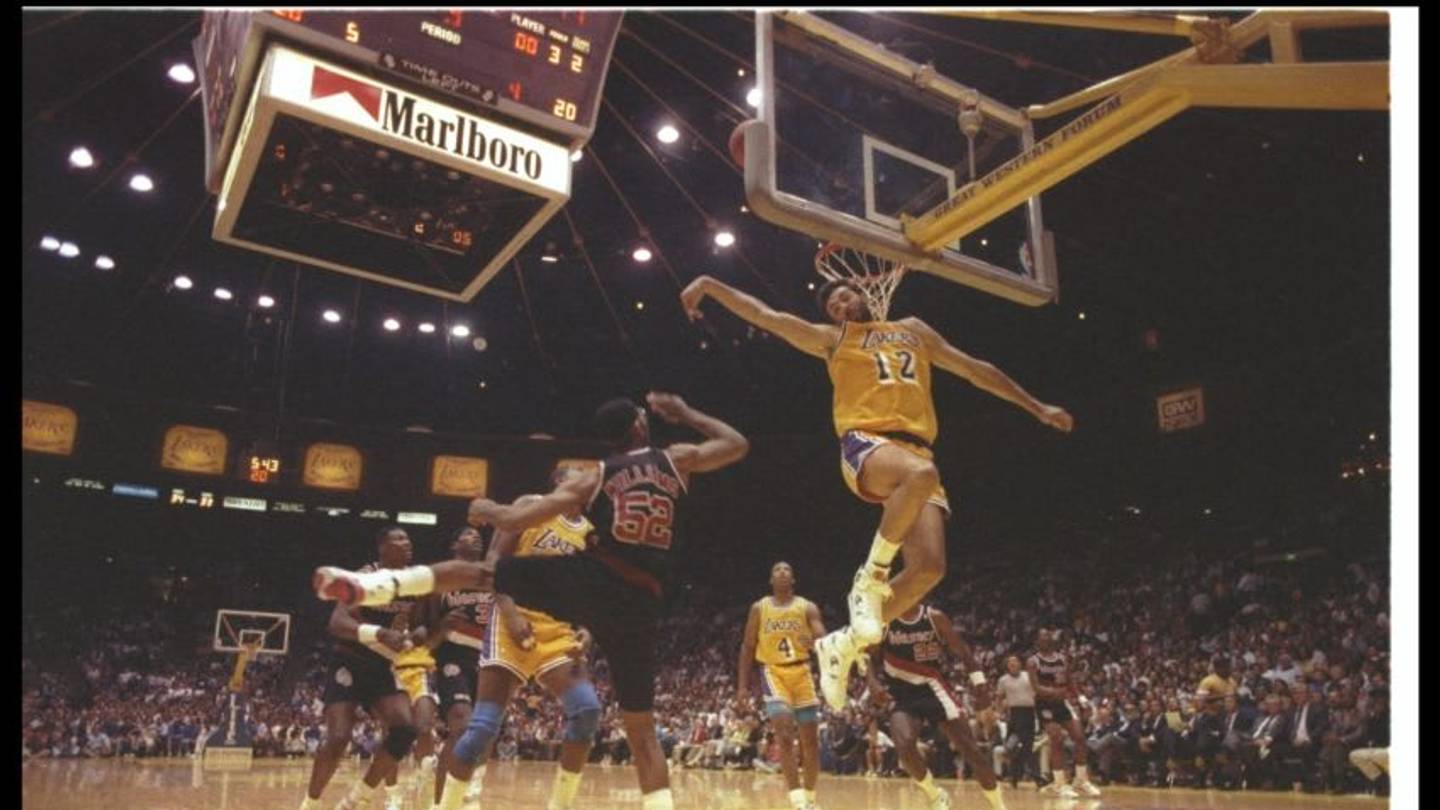 Los Angeles Lakers: Biggest enemies of the 1990s