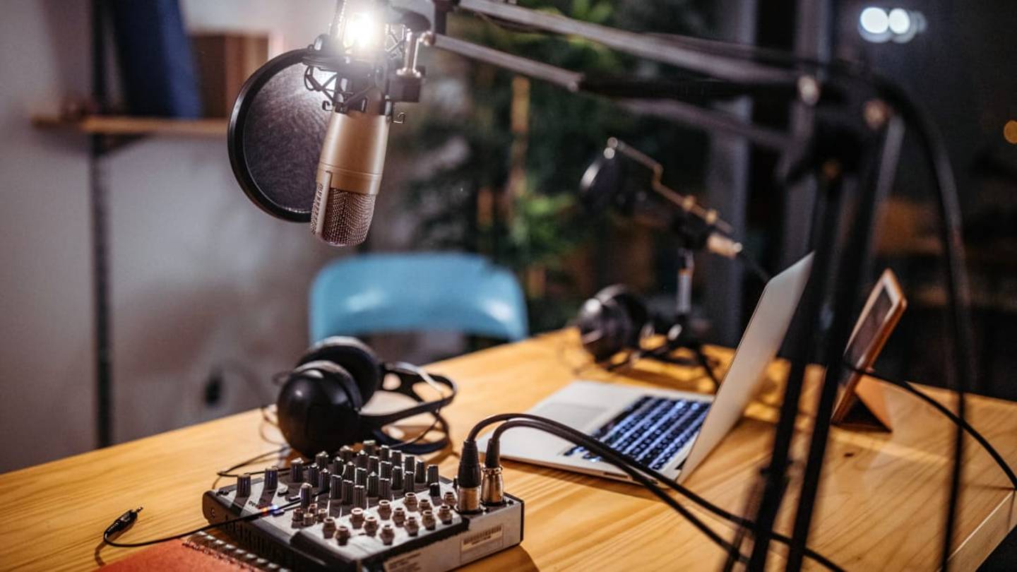 The Best Podcasting Equipment for Beginners, According to Experts