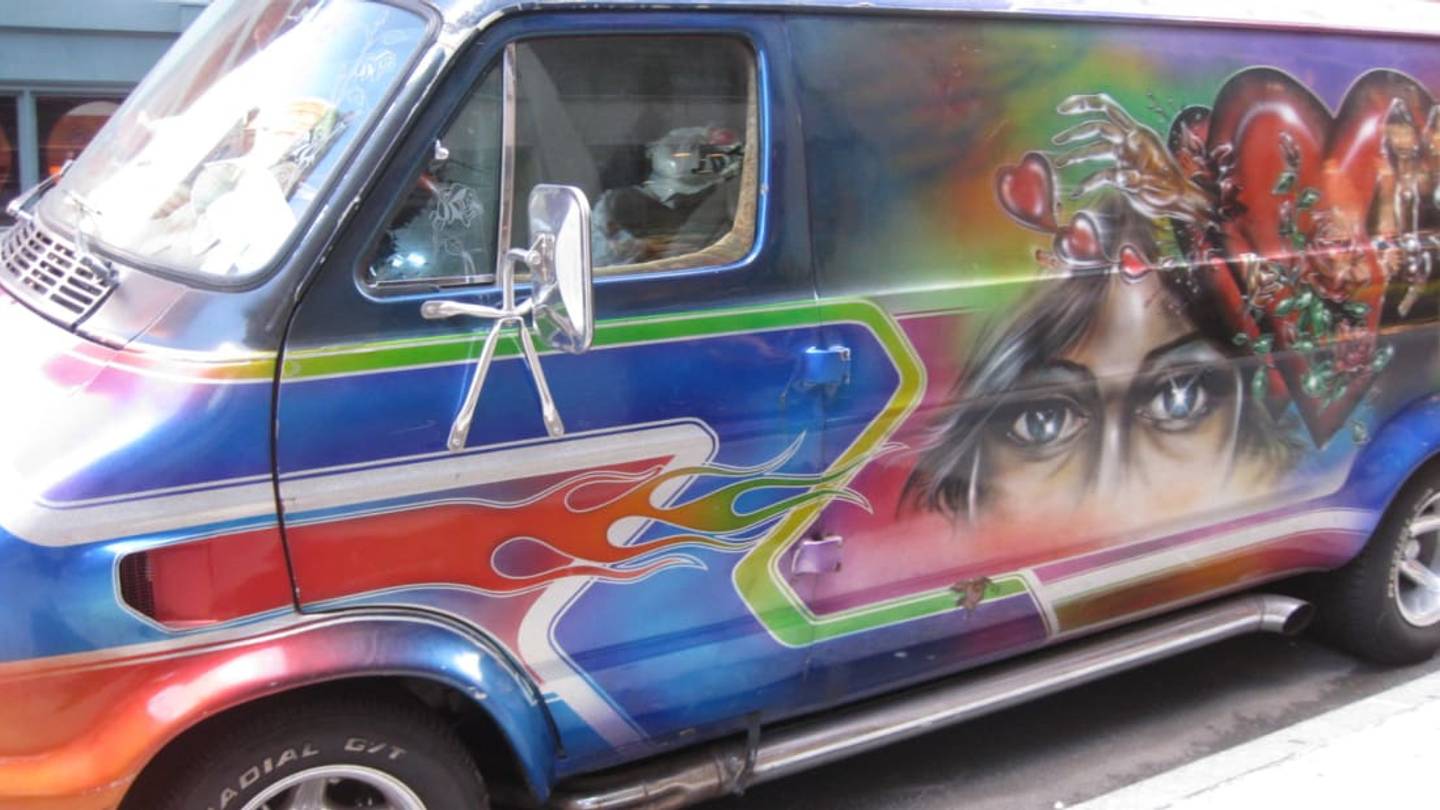 'Shaggin' Wagons': A Rolling History of Van Murals
