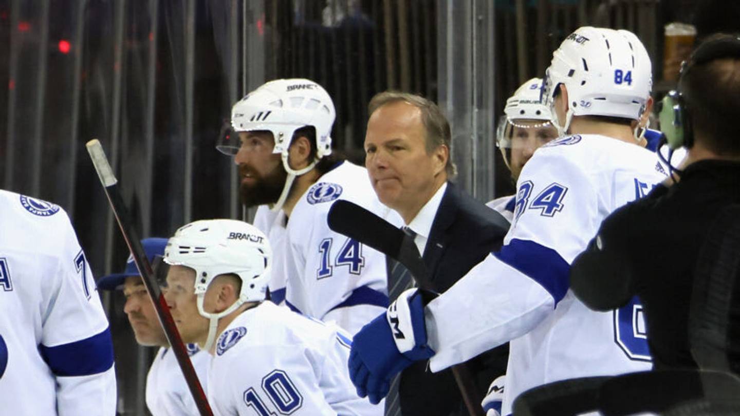 Tampa Bay Lightning: Jon Cooper is a reminder why leadership matters