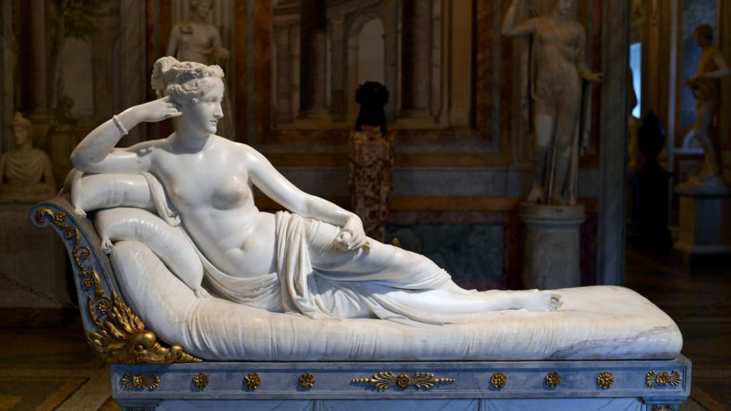 8 Times People Ruined Priceless Works of Art
