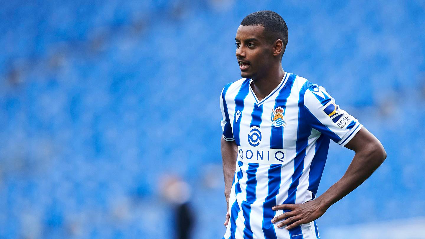Barcelona to step up Alexander Isak pursuit