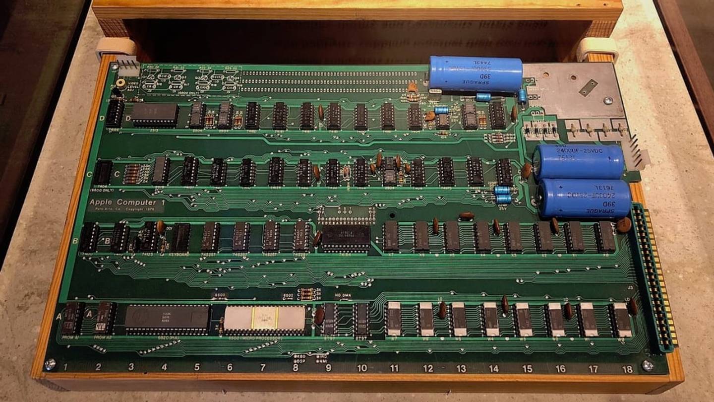 10 Extremely Valuable Computers That Could Be Hiding in Your Attic