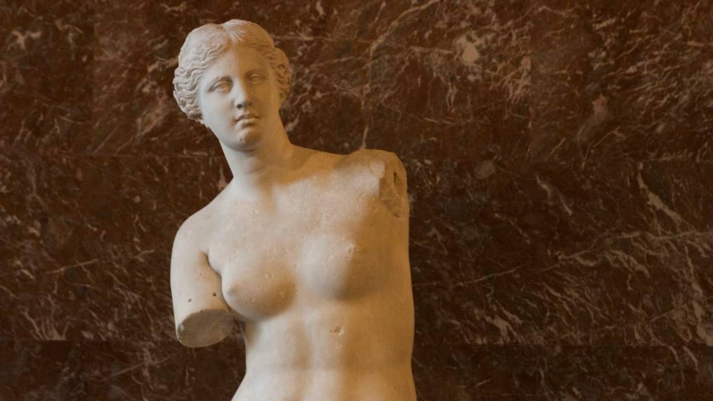 French Perfumers Concoct Scents Inspired by the Louvre's Most Famous Artworks
