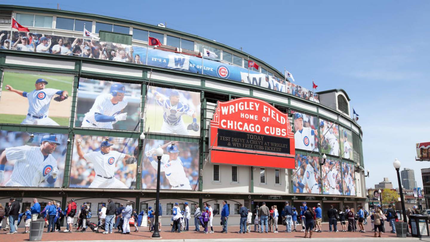 10 Fast Facts About Wrigley Field