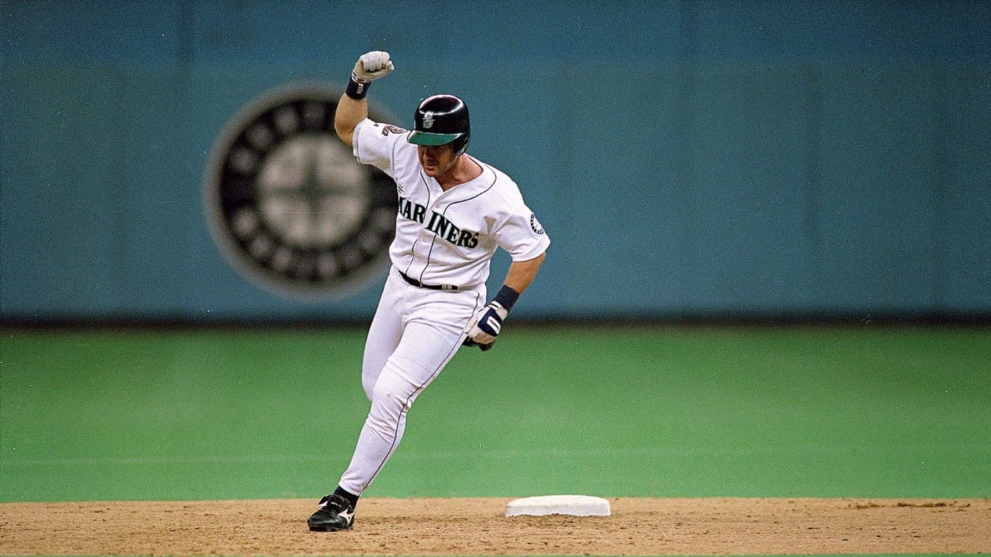 Edgar Martinez returns to Seattle 'humbled' after Hall of Fame election