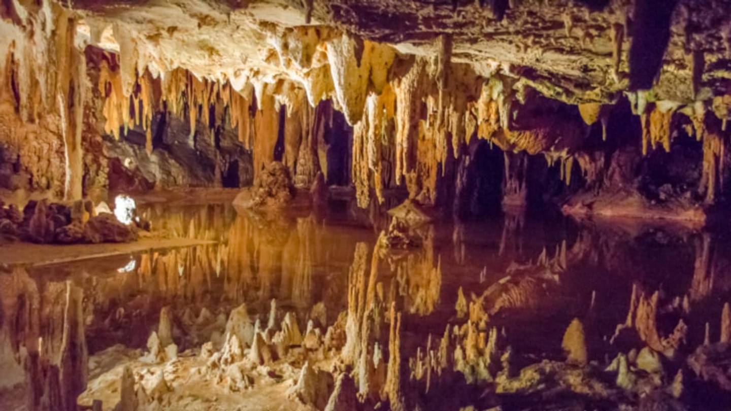 What's the Difference Between a Stalactite and a Stalagmite? | Mental Floss