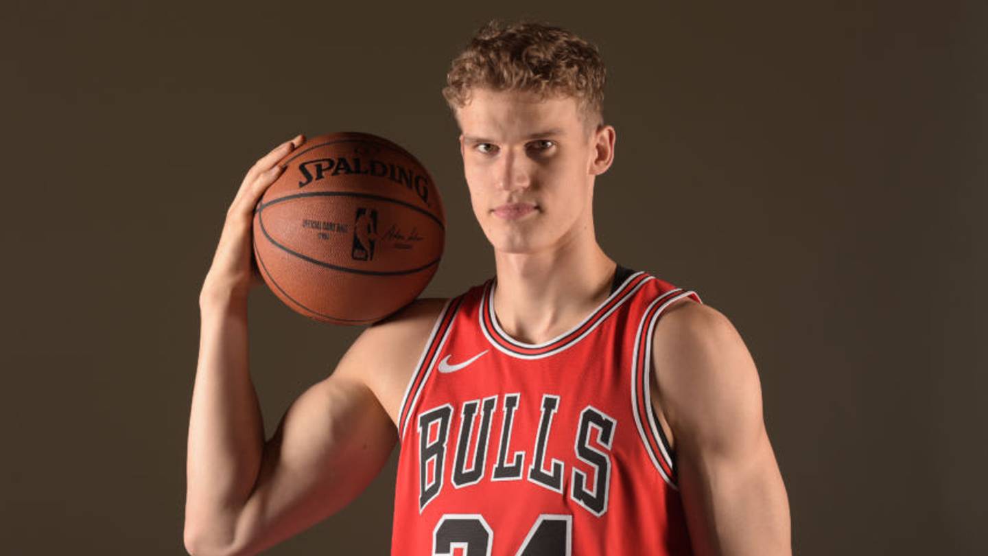 1/99】Noir Lauri Markkanen 臭う RC Auto サイン