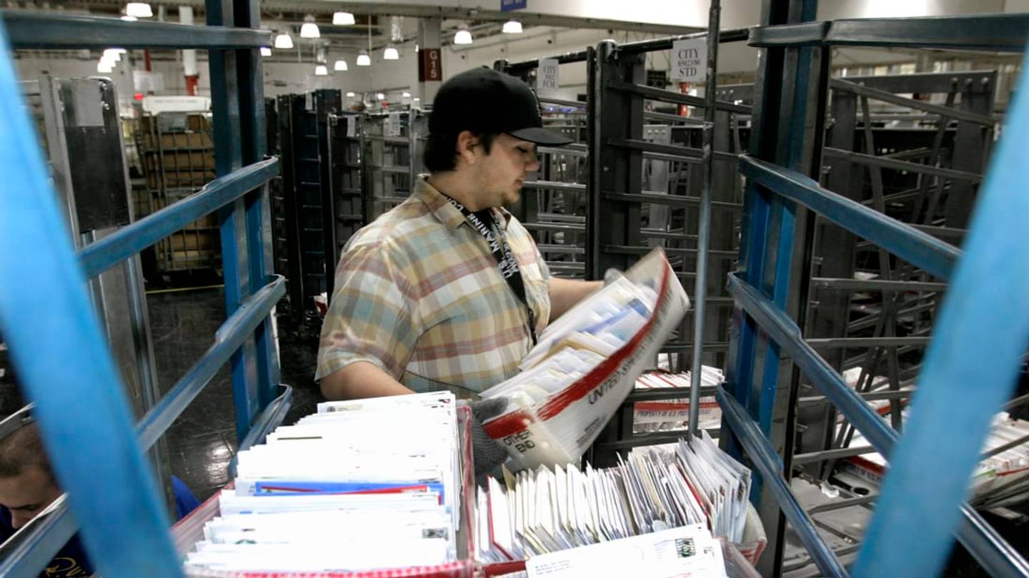 How Do Postal Workers Decipher Really Sloppy Handwriting? | Mental Floss