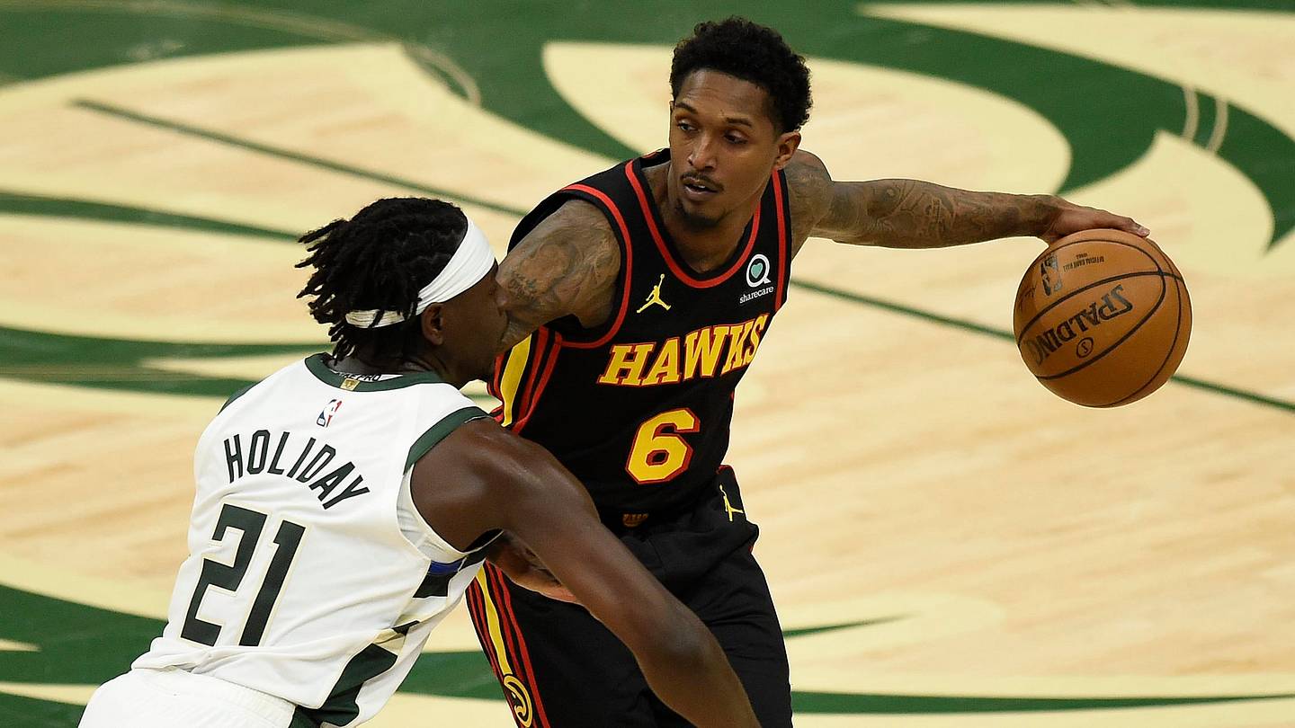 Hawks Vs Bucks Prediction Odds Spread Over Under Betting Insights