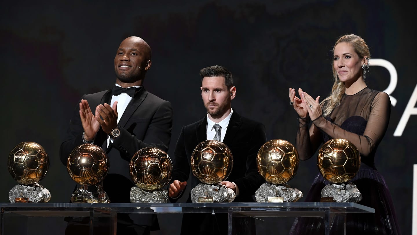 Photos : Ballon d'Or : Découvrez tous les joueurs sacrés depuis la création  du trophée !