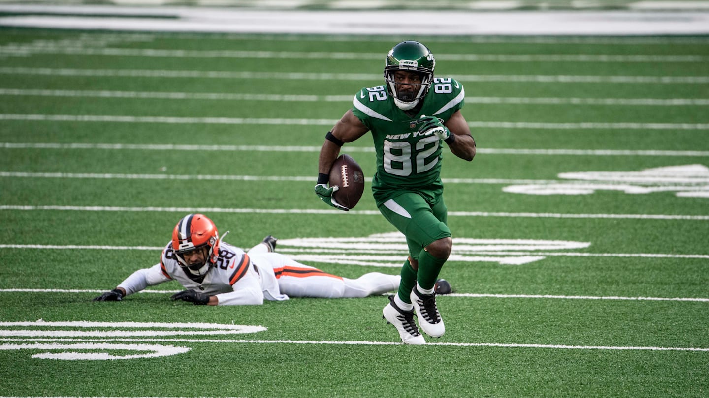 NY Jets must keep Jamison Crowder despite 'contract stuff'