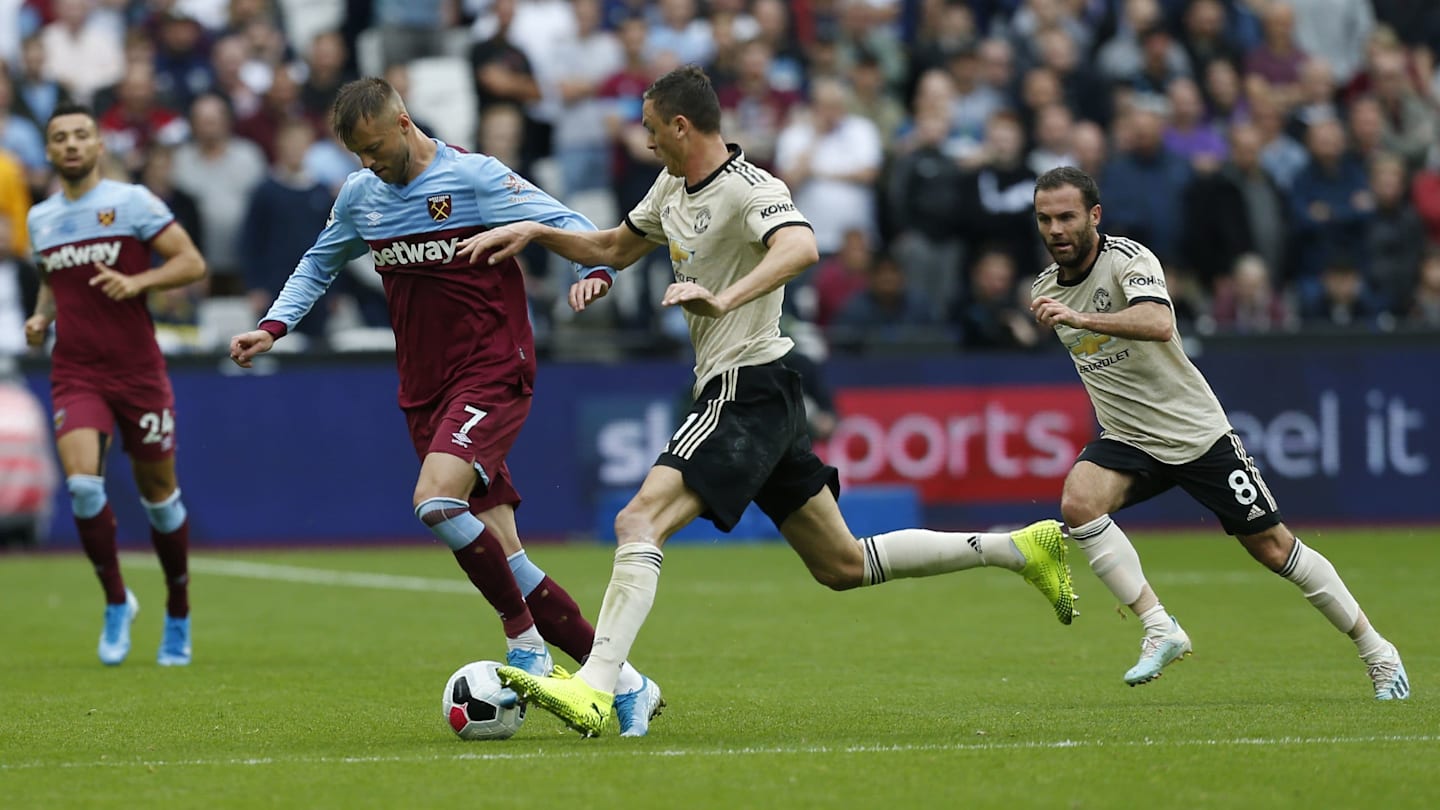 Вест хэм ман юнайтед 1-2. Роналду манчестер юнайтед 2022. Мю вест хэм. Mu vs west ham live. Манчестер юнайтед вест хэм роналду.