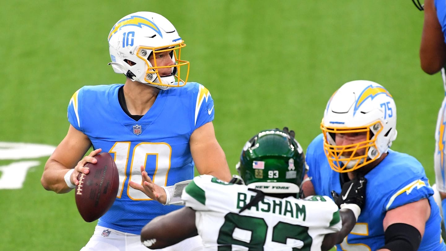 The Chargers Just Overpaid for a Blocking Dummy While Washington Stole a Defensive Unicorn