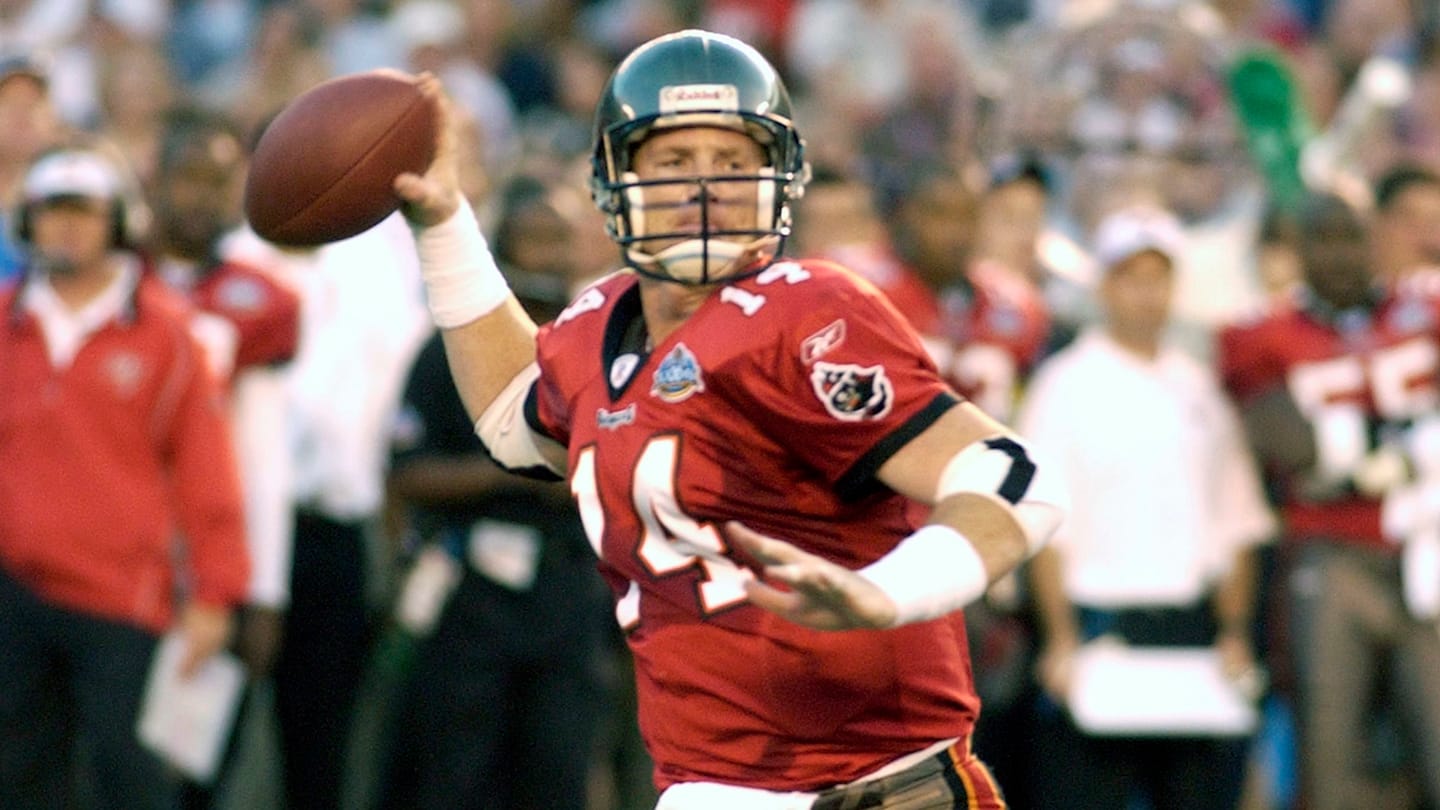 VIDEO Super Bowl Champion Brad Johnson Shows Off Trick Shot QB Skills